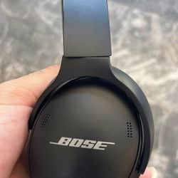 Bose Noise Cancelling Bluetooth Capable Headphones