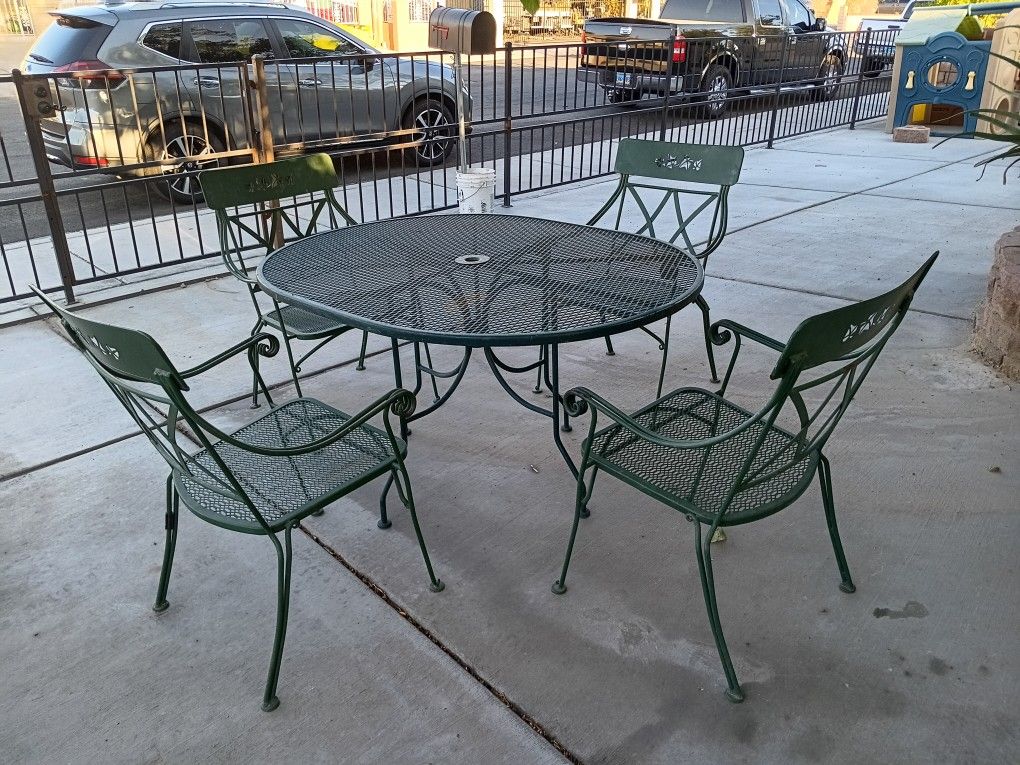 Patio Set