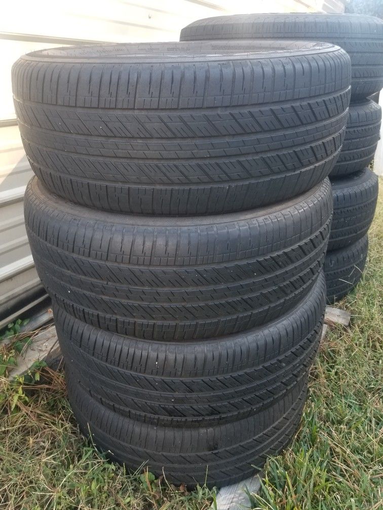 255/55/18R Tires