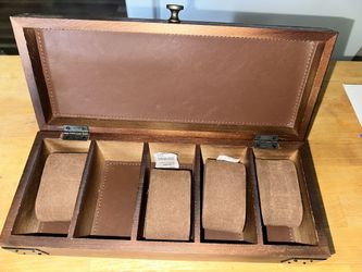 WATCH BOX HOLDS 5 WATCHES