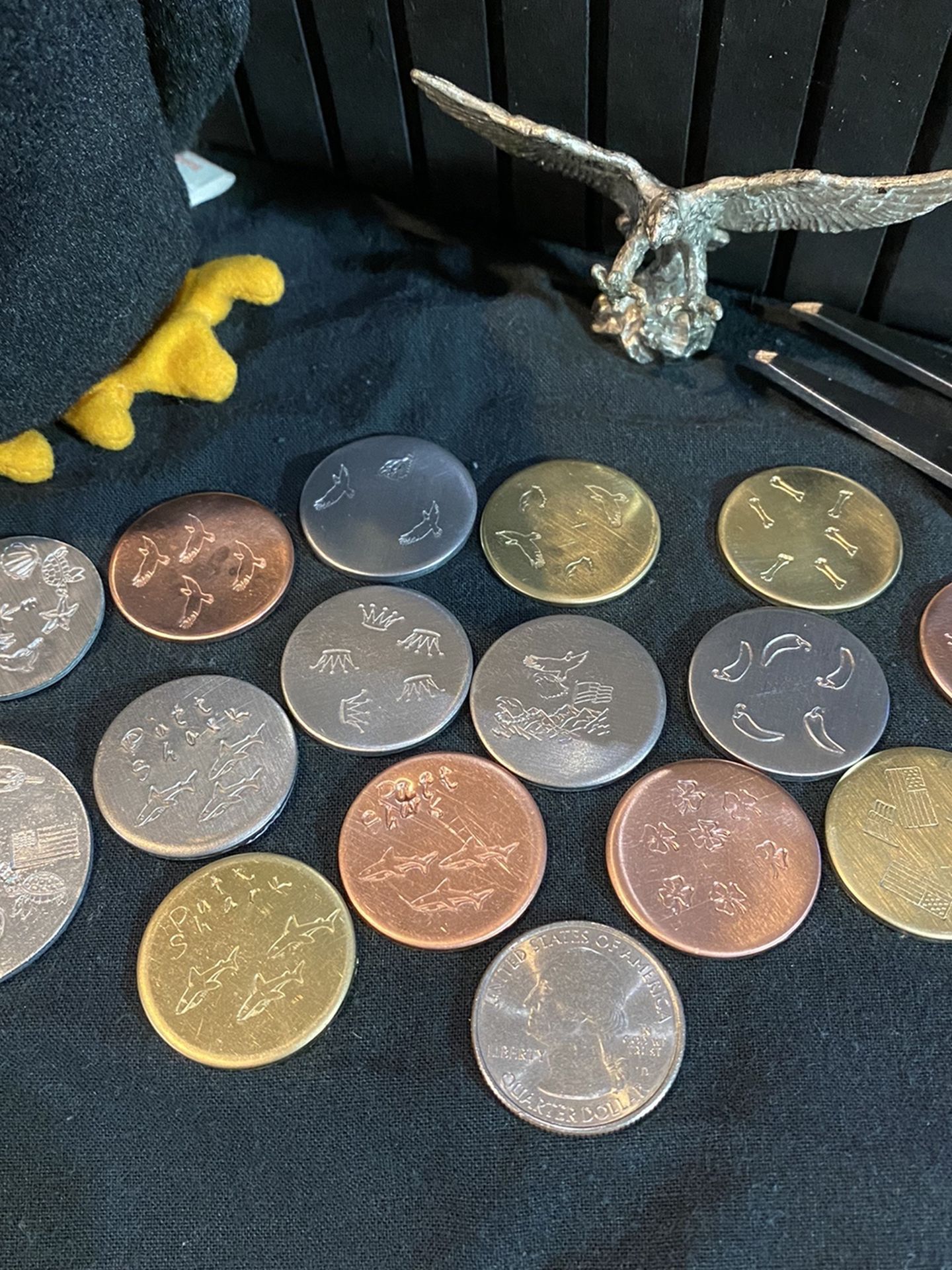 Golf Ball Markers, Made From Steel, Brass, Copper, Aluminum and Pewter all Ball Markers are U.S. Quarter Size Comparison