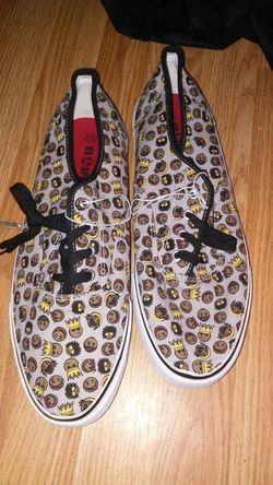 Emoji shoes