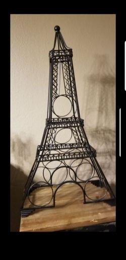 Eiffel tower wine rack