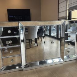 Mirrored Buffet
