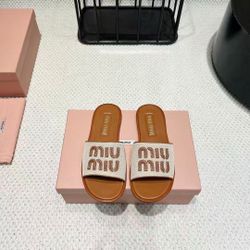 Miu Miu slides