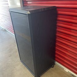 Media Center On Wheels 