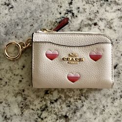 Coach L Zip Card Case Coin Purse Key Ring Keychain with Stripe Heart Print Pebble Leather