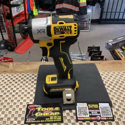 DEWALT 20-Volt Maximum XR Cordless Brushless 1/4 in. 3-Speed Impact Driver (Tool-Only)
