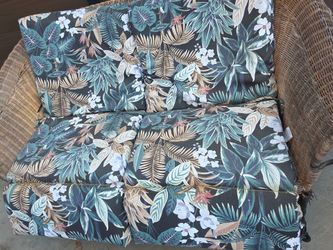 PATIO BENCH