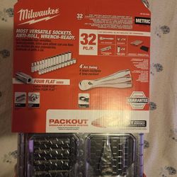 Milwaukee Metric Socket Set 3/8