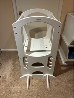 Adjustable Height Learning Tower