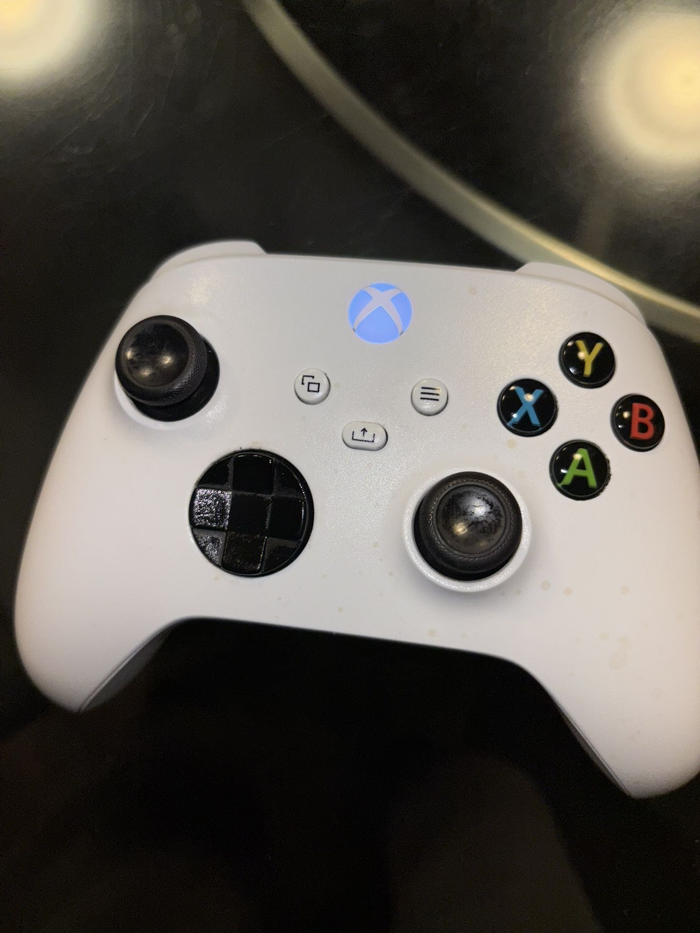 White Xbox Series X Controller