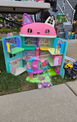 Gabys doll house