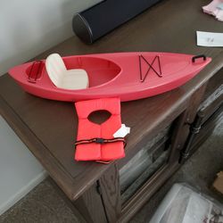 Ag or Og boat with lif jacket