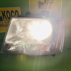 2007 - 2014 CHEVROLET TAHOE SUBURBAN HALOGEN HEADLIGHT LEFT DRIVER SIDE OEM