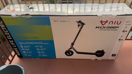 NIU KQi 200P Electric Kick Scooter