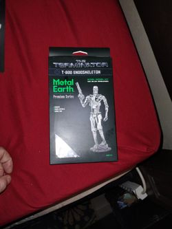 The Terminator Metal Earth Metal Model
