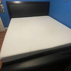 Cal King Bed Hardly Used 