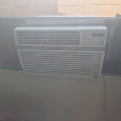 Estufa De Gas Refry Y Aire Acondicionado Todo Funcionando