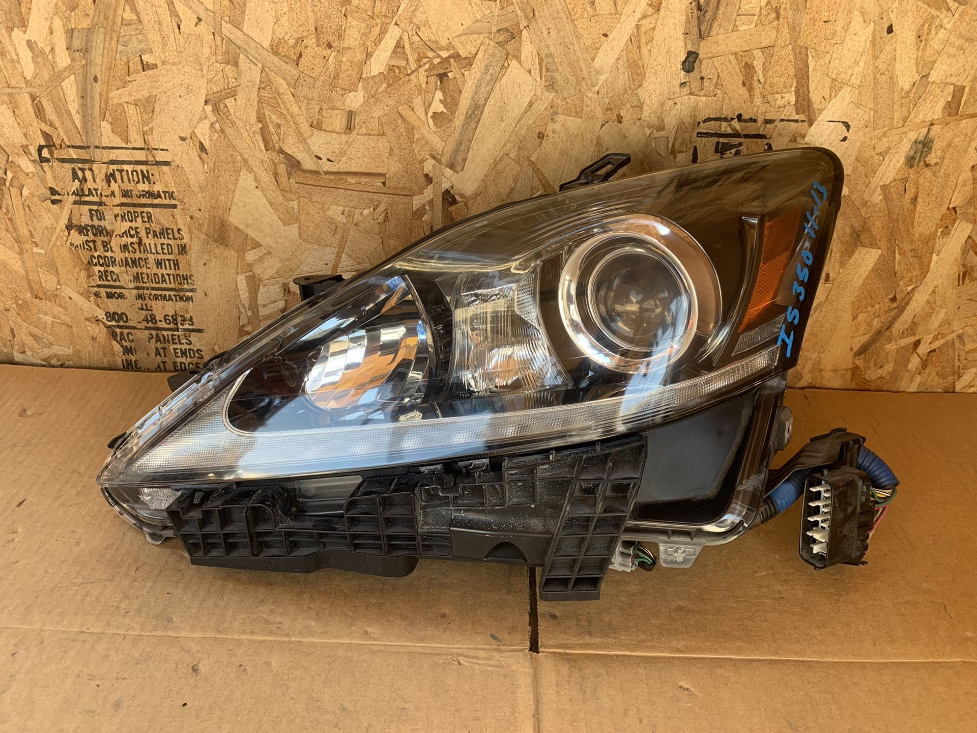 Headlight LEXUS IS 2006 2007 2008 2009 2010 2011 2012