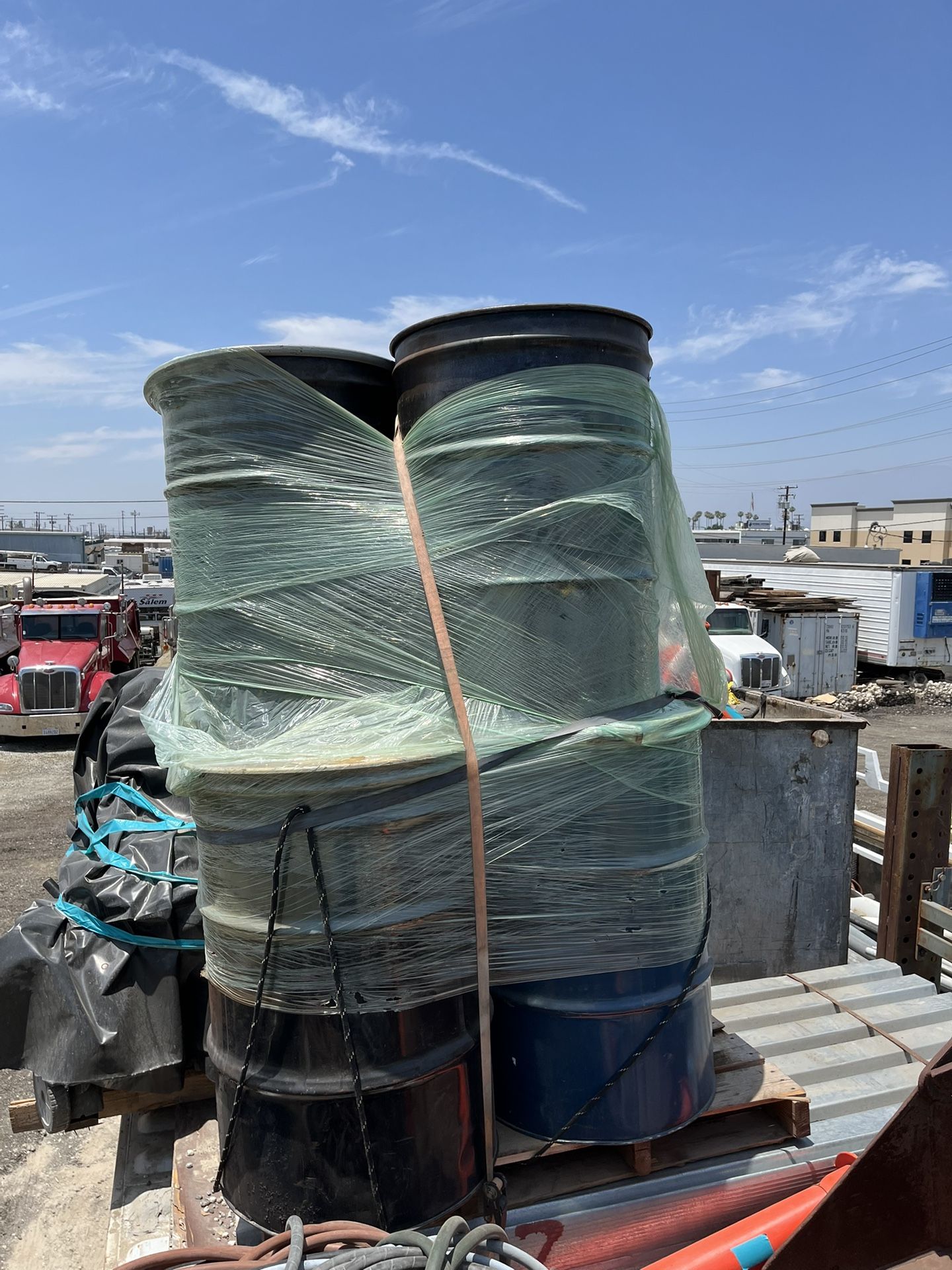 Metal containers