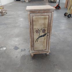 Small Cabinet $10.00