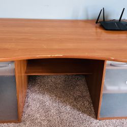 Free- Computer Desk, Standard Shelf 6x3 Feet, Futon Bed