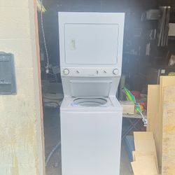 Frigidaire Washer Dryer 