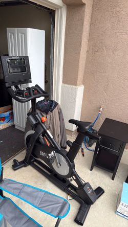 Nordic track S10i commercial stationary bike