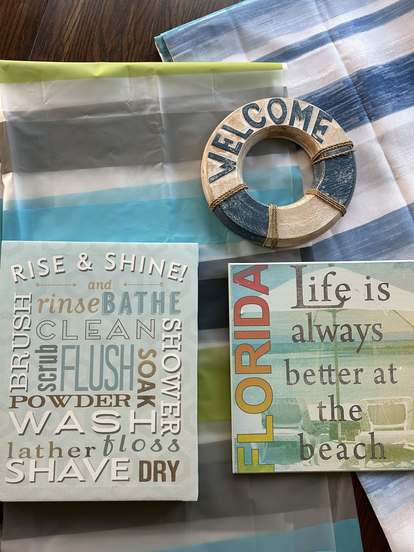 Beach Themed Bath Decor