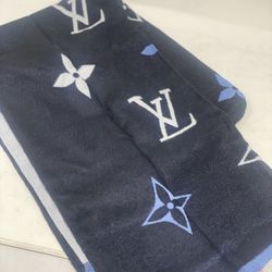 New Black Scarf For Men Or Women