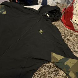 Adidas Sweater Medium Fits Like Large 