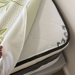 mattress and box barely used