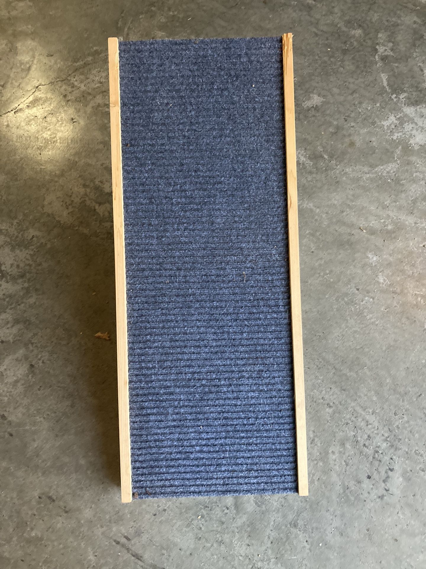 Adjustable Dog Ramp (from alpha Paw)