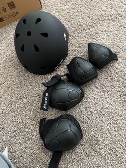 Helmet n accessories