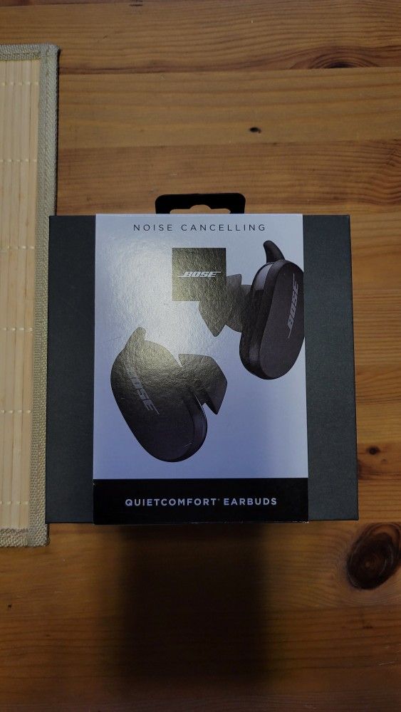 Bose Quietcomfort Earbuds/Noise Canceling/NEW