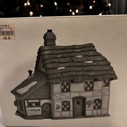 Heritage Village Collection - Mr & Mrs Pickle