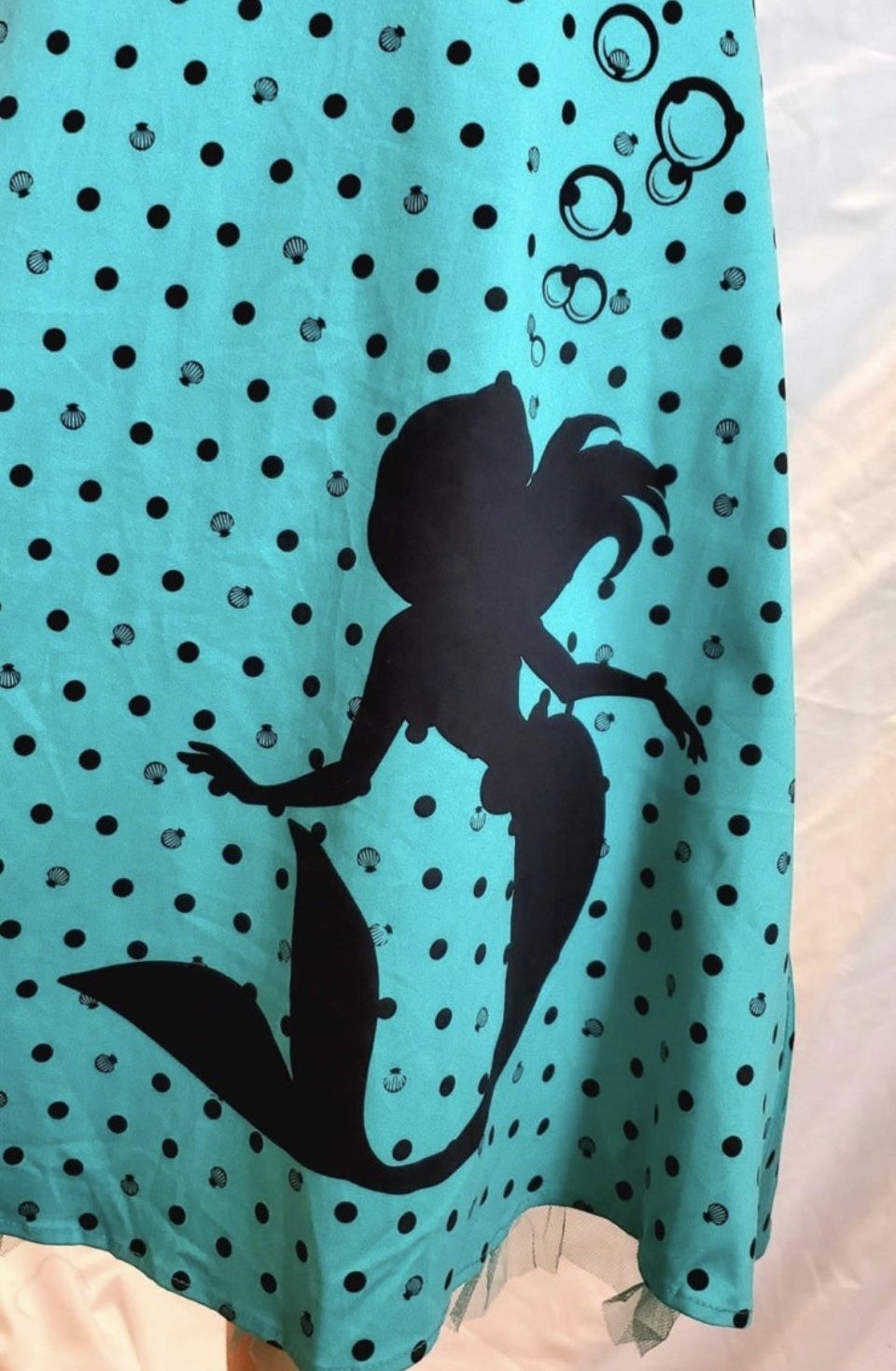 the little mermaid prom dress Mermaid V Neck Dresses Off Shoulder Appliques Train