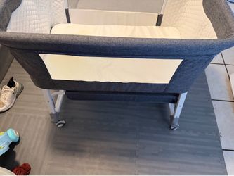 free baby bassinet !