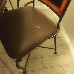 Table solid Wood Heavy Table with chairs brown 