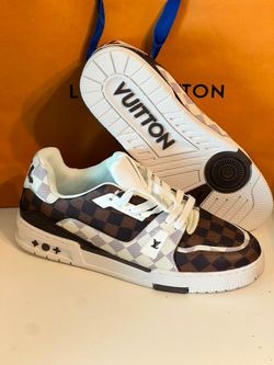 Lv trainer men 10 11