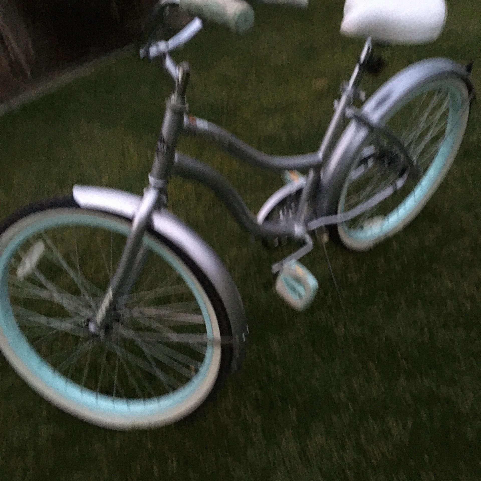 24” HUFFY CRANVROOK VERY CLEAN