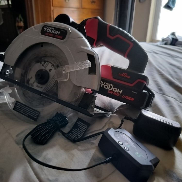 Hyper Tough Cordless Circular Saw for Sale in Albuquerque NM