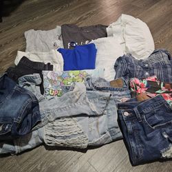 Women's Clothing Lot Assorted Sizes 15 pieces