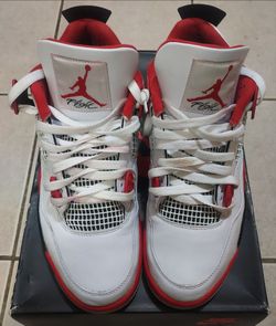 Jordan 4 Fire Red 2020 Size 10.5