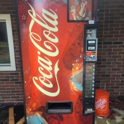 Drink Vending Machine 501E Dixie Narco