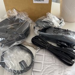 HP USB-C Dock G5 Docking Station NEW with Charger & AC Adapter 