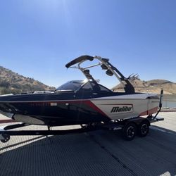 2019 23LSV Malibu Wakesetter