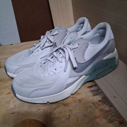 Green Nike Air Max