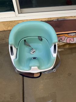 Ingenuity Baby Base 2-in-1 Booster Feeding & Floor Seat, Self-Storing Tray